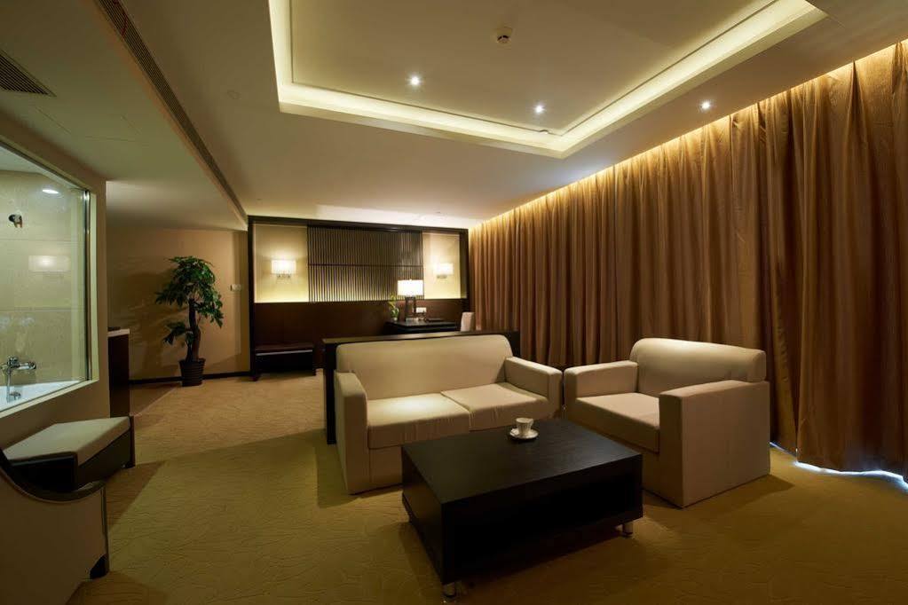 Swiss-Belhotel Liyuan Wuxi  Bagian luar foto